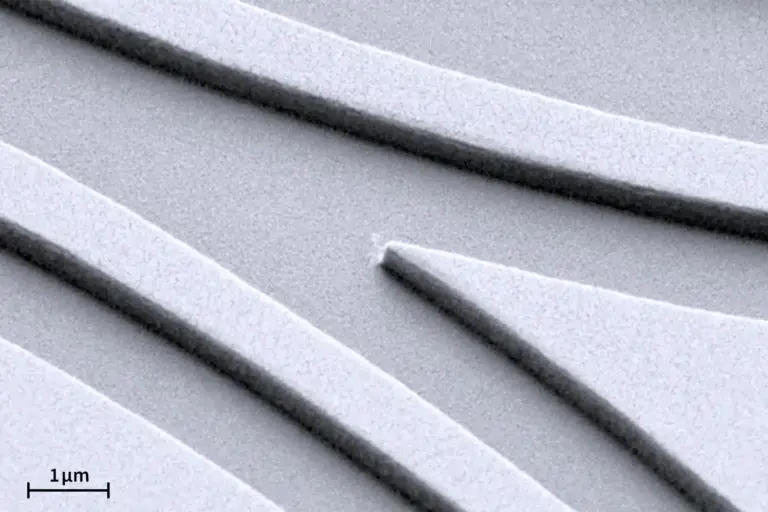 AppImg_VPG300DI_ULTRA-Waveguide-bw.webp